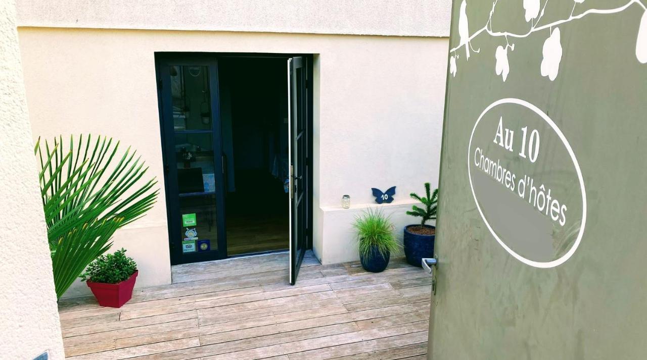 Au 10 Bed & Breakfast Luisant Dış mekan fotoğraf